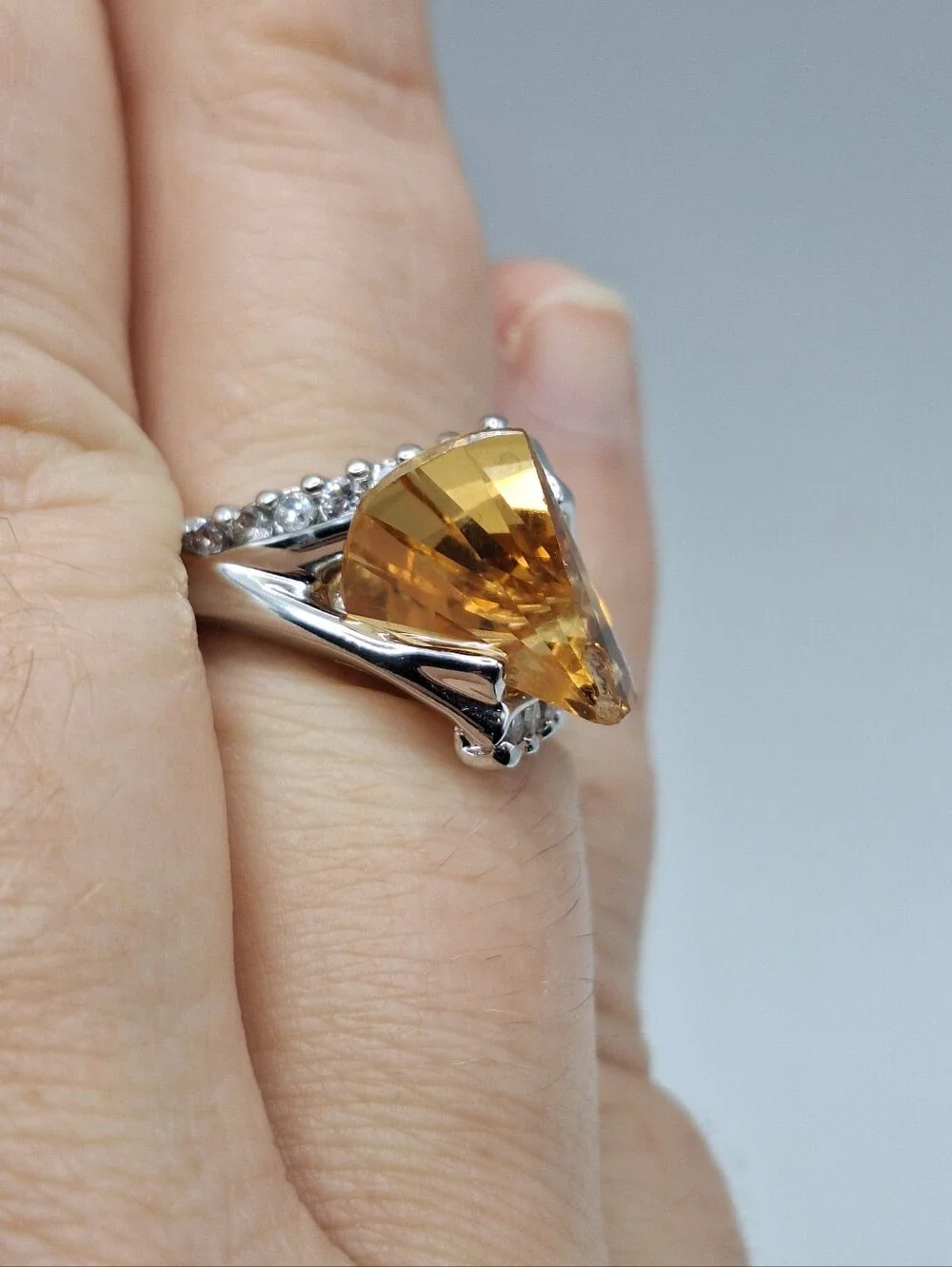 Champagne Swarovski Crystal Statement Ring Silver Tone Size 7 NWT